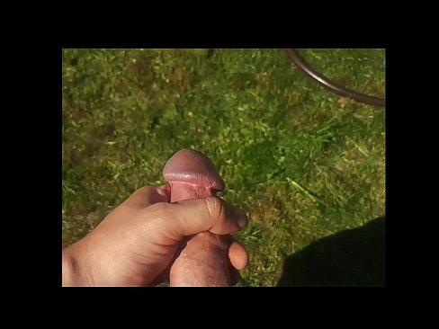 ❤️ Une chaudasse se fait baiser la chatte rose et jouit avec une giclée dans un jardin d'été... Salopes at fr.pornmega.ru ❤