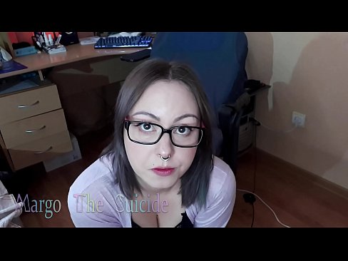 ❤️ Une fille sexy avec des lunettes suce profondément un gode devant la caméra Salopes at fr.pornmega.ru ❤